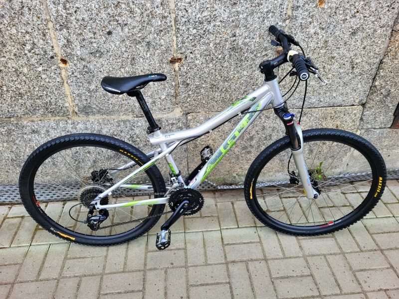 GT AVALANCHE 2.0 - DĚTSKÉ/DÁMSKÉ - DEORE/SR XCR/AURIGA -VEL.XS 15"