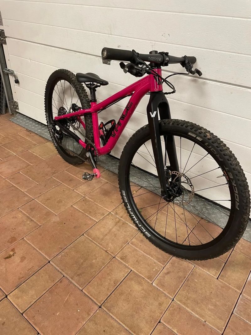 Horské kolo MTB 24” Vpace a Cannondale