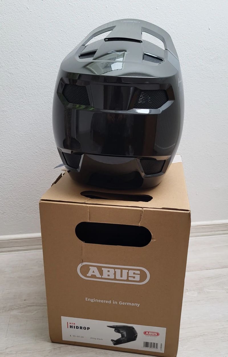 Nová helma ABUS HIDROP vel. L (59-60)