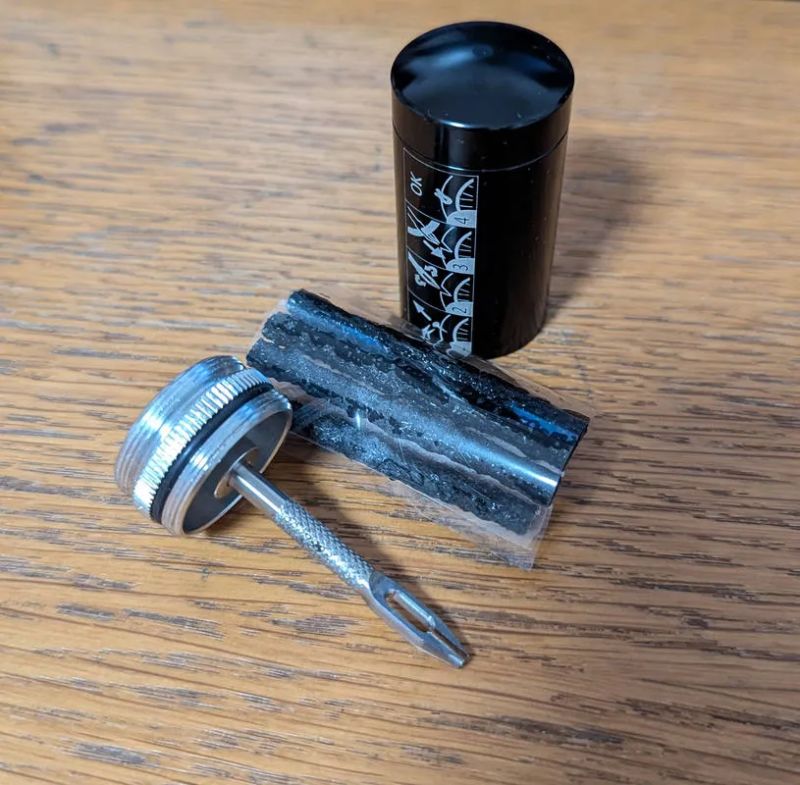 Opravná sada na bezdušové pláště