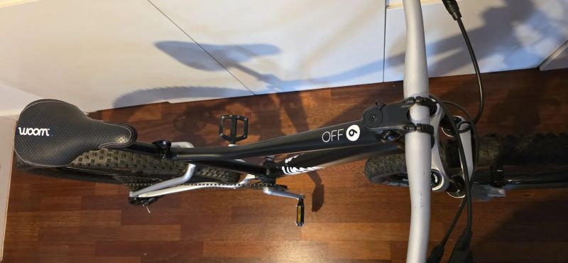 Dětské horské kolo Woom Off Air 6 (26") – vzduchová vidlice, velmi málo jeté