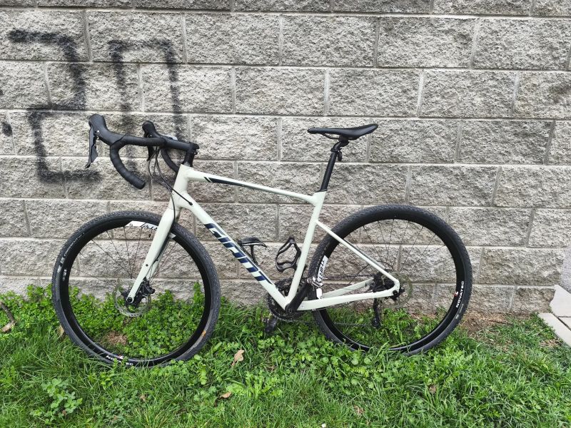 Giant Revolt 1 velikost L (179-191cm)