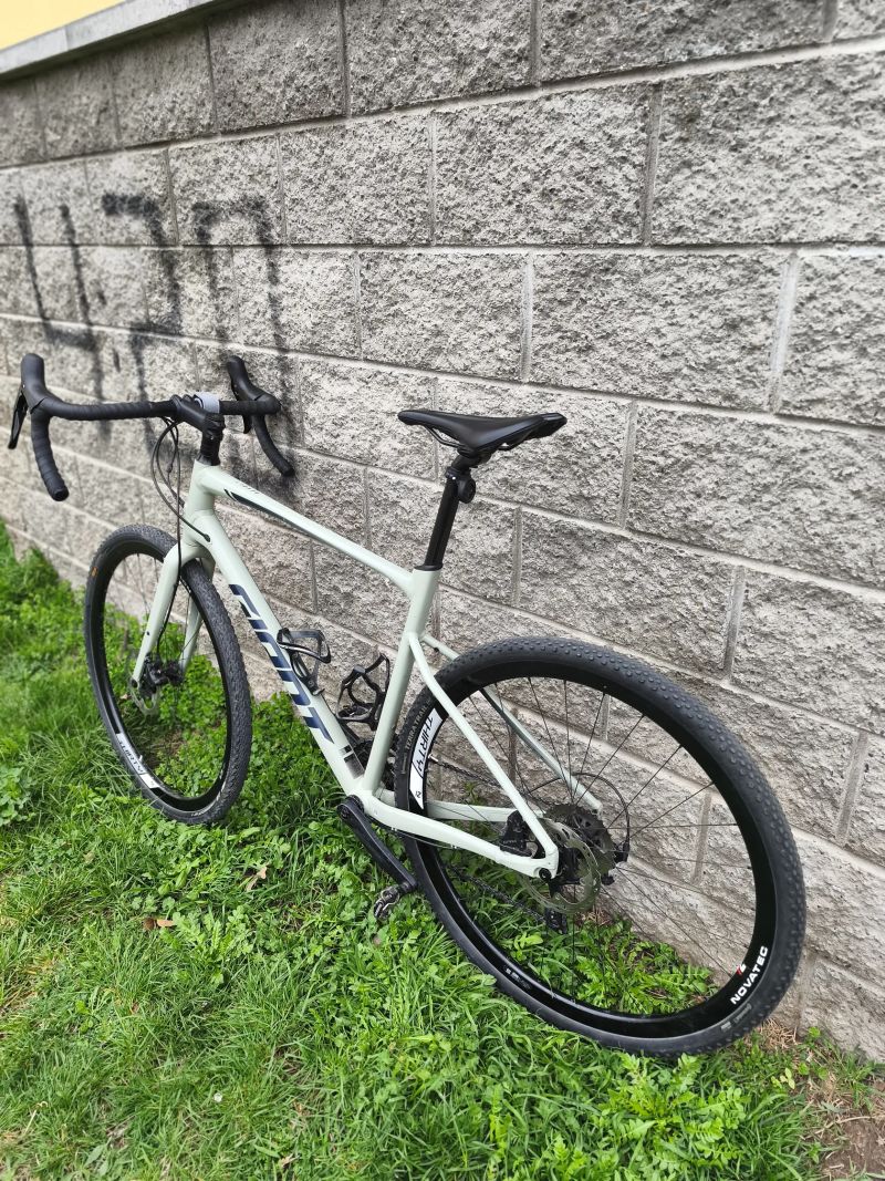 Giant Revolt 1 velikost L (179-191cm)