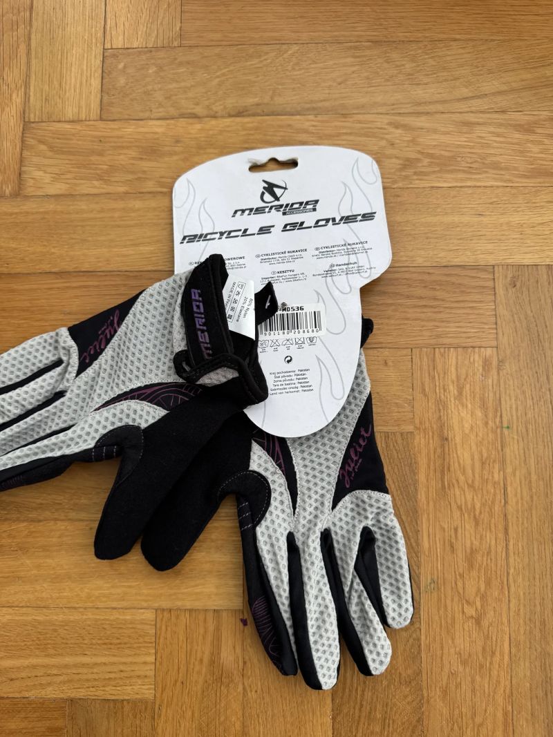 NOVÉ damske rukavice Merida