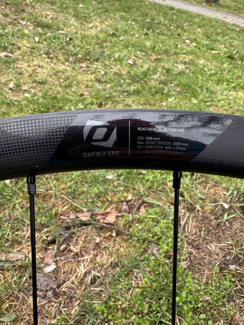 Prodám nová silniční/gravel zapletená kola