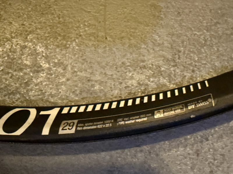 DT Swiss XM401 622x22,5 2 kusy