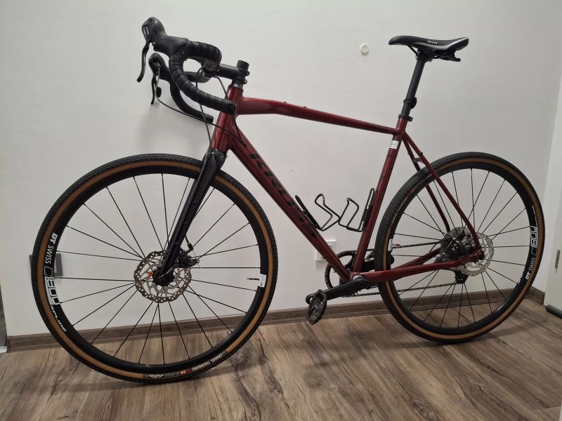 Prodám gravel kolo Kross Esker 2.0 (2023)