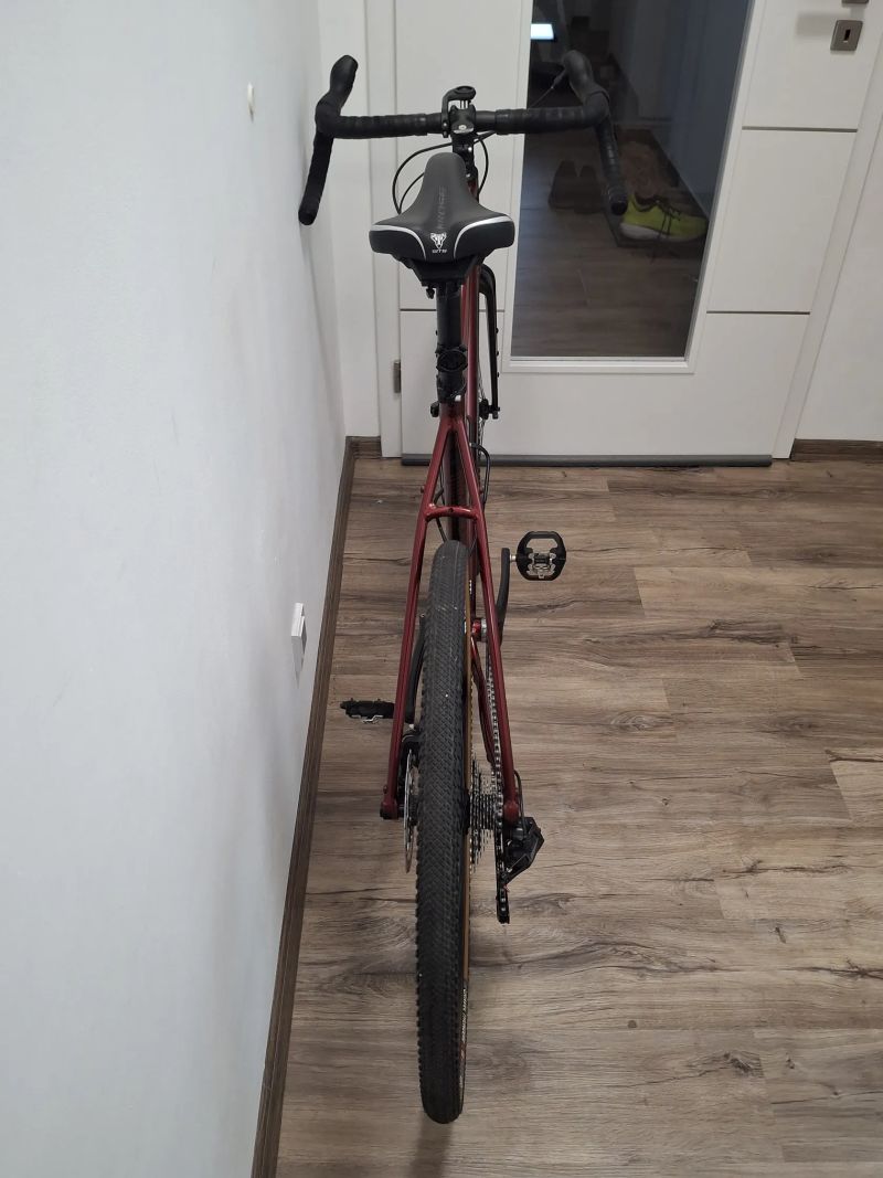 Prodám gravel kolo Kross Esker 2.0 (2023)