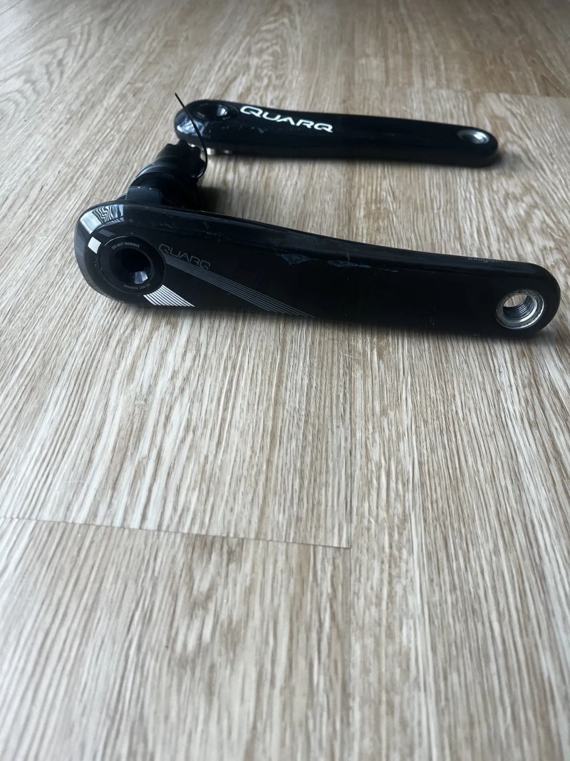 Karbonové kliky Quark 8 - bolt 30mm osa