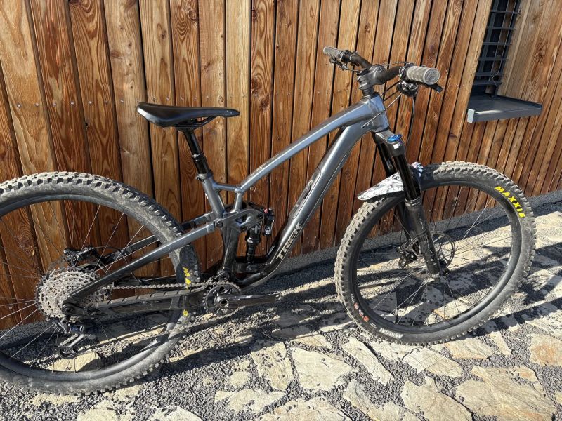Trek FUEL EX 8 Gen 6