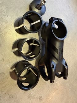 Představec Specialized multi stem 75mm 17°