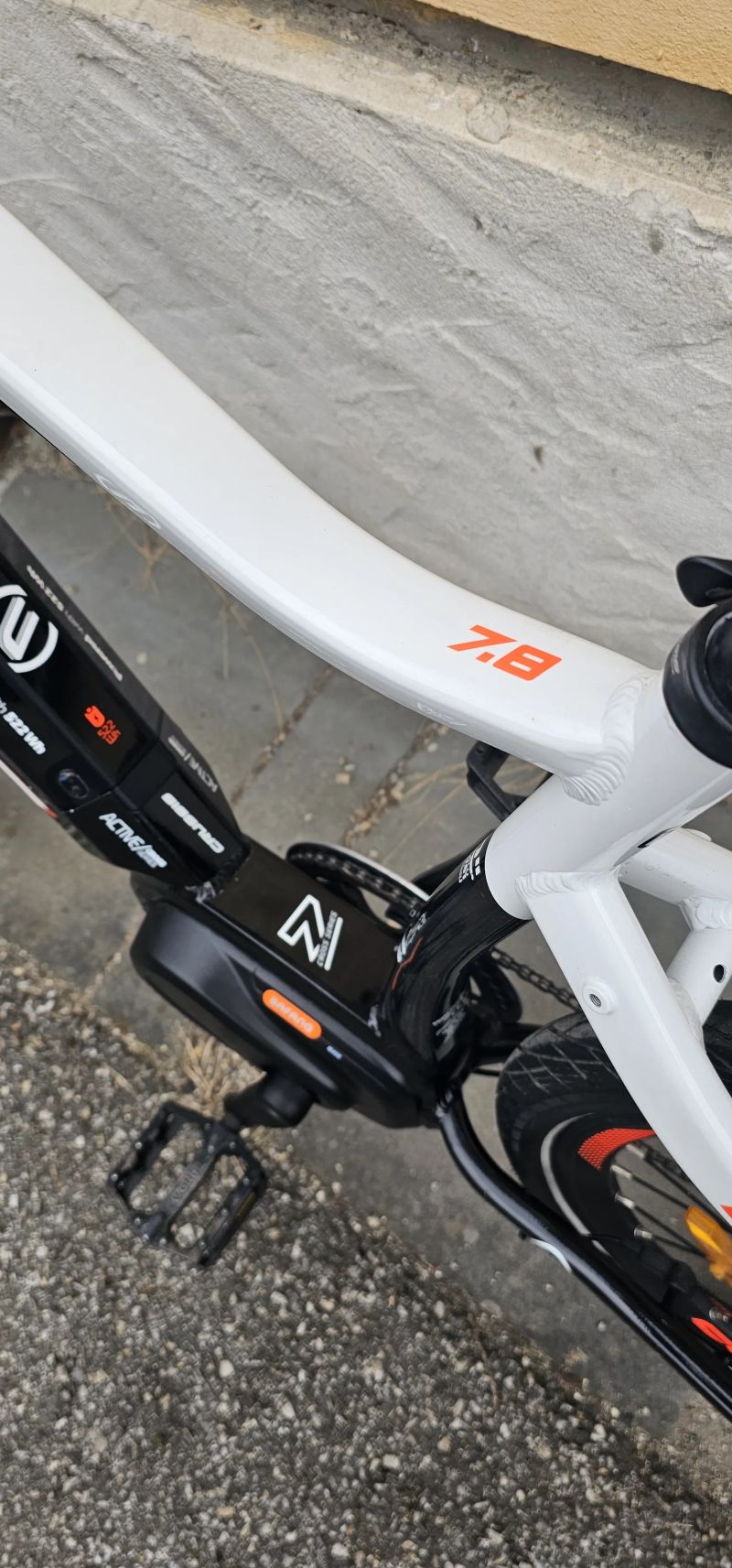 Crussis e - Cross 7.8