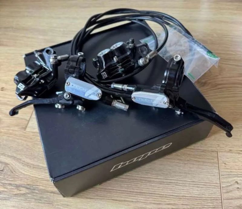  Hope Tech 4 E4 sada predni zadni cerne /stribrna