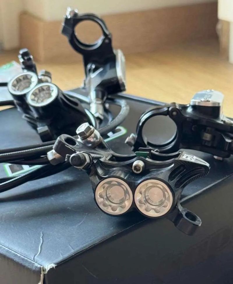  Hope Tech 4 E4 sada predni zadni cerne /stribrna