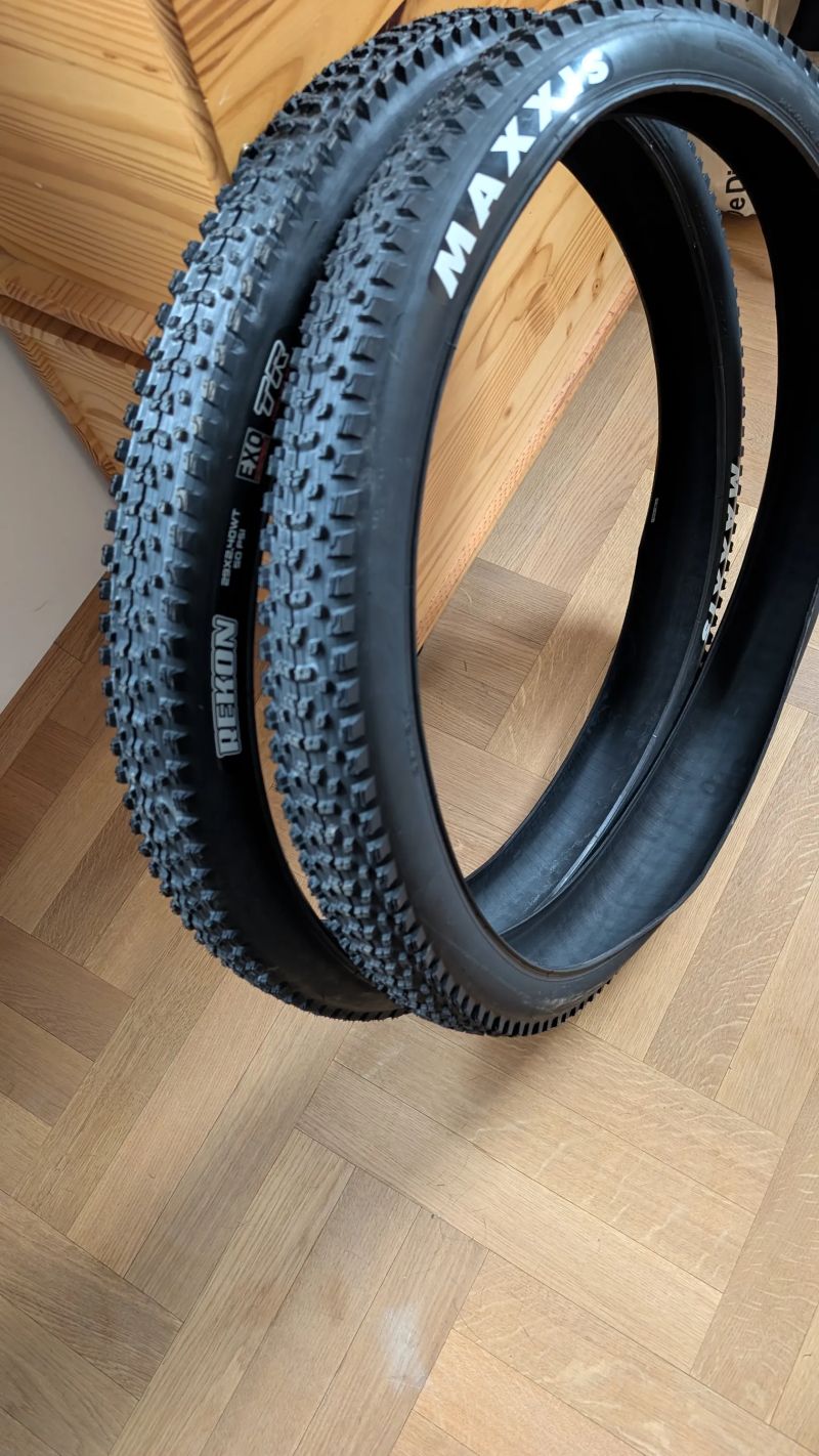  2 x Maxxis Rekon 29x2.40WT EXO TR