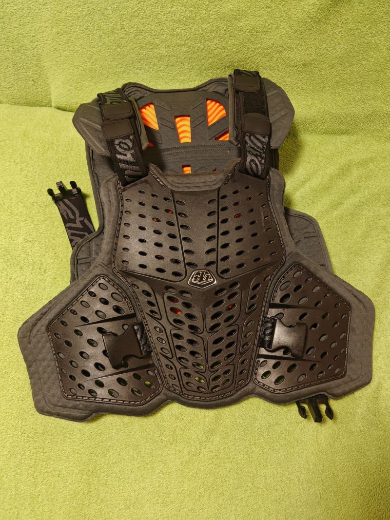 Troy Lee Designs Rockfight CE