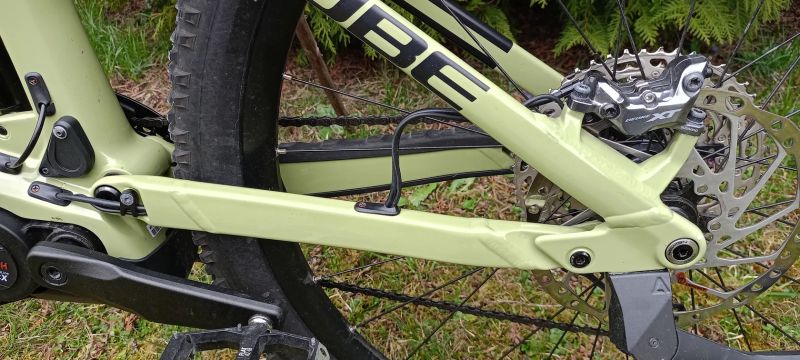 29" Cube Stereo 140 HPC SL, Bosch 750, velikost L, karbon