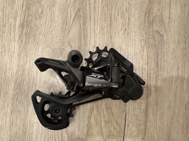 Přehazovačka Shimano XT RD-M8100, 12s, SGS + řazení XT, SL-M8100, I-specEV