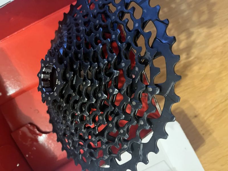 prodám kazetu 11spd. SRAM XG 1195 X01 10-42 NOVÁ !!!!!