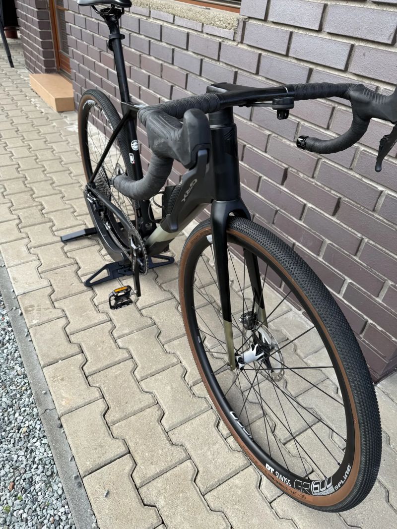 Superior X-Road Team Issue GR Di2