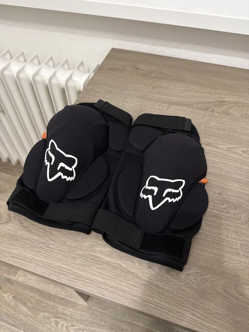 Chrániče na kolena Fox Launch D3O Knee Guard L