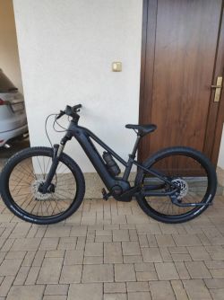 Cube Reaction Hybrid Performance 625 Trapeze night´n´black 2025 XS (nové)