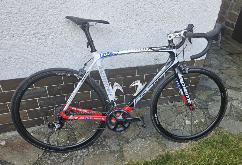 lehké karbonové kolo Lapierre Xelius EFI 400