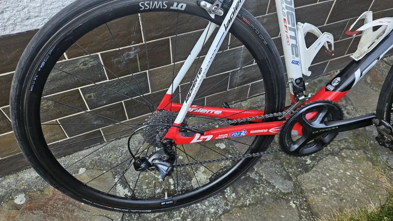 lehké karbonové kolo Lapierre Xelius EFI 400