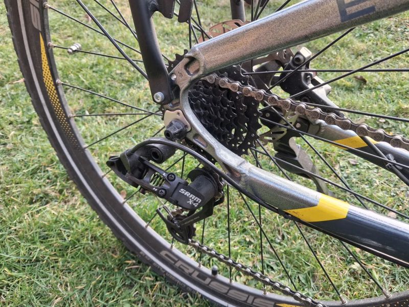 Crussis e-gorgo 7.7-S