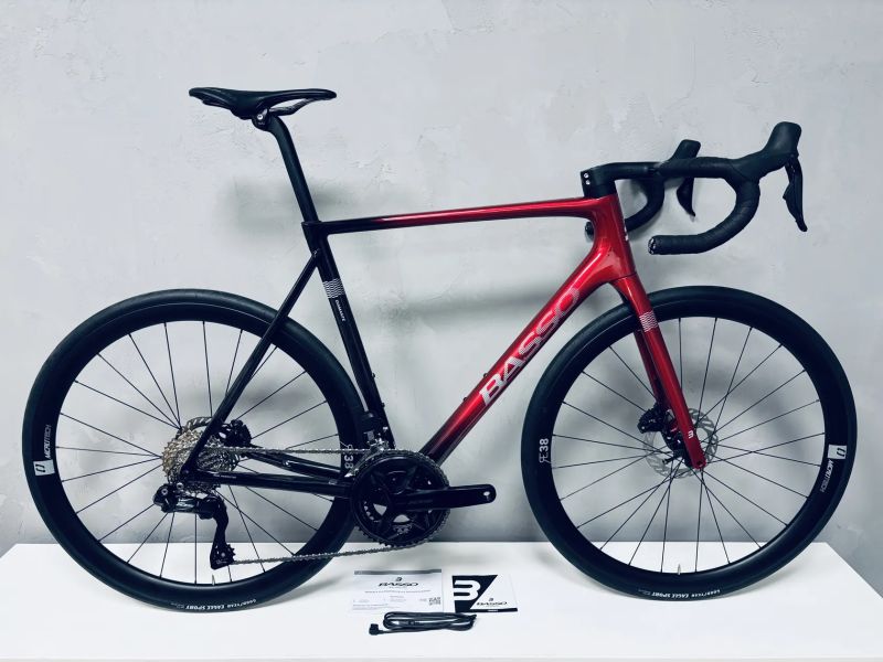 Silniční kolo Basso Diamante 2025