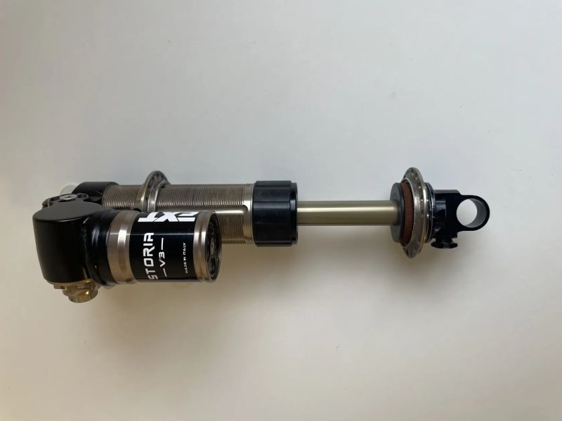 Tlumič na horské kolo EXT Storia Lok V3, 230x60