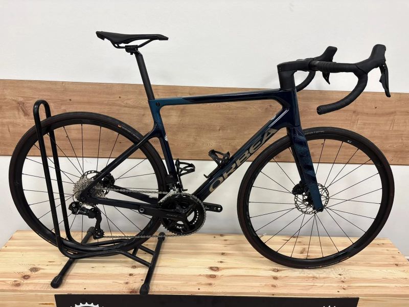 Orbea Orca m30i 105 Di2 wattmetr