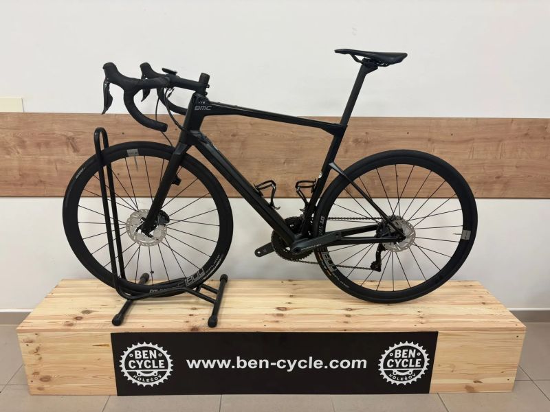 BMC Roadmachine Di2 disc 02 one