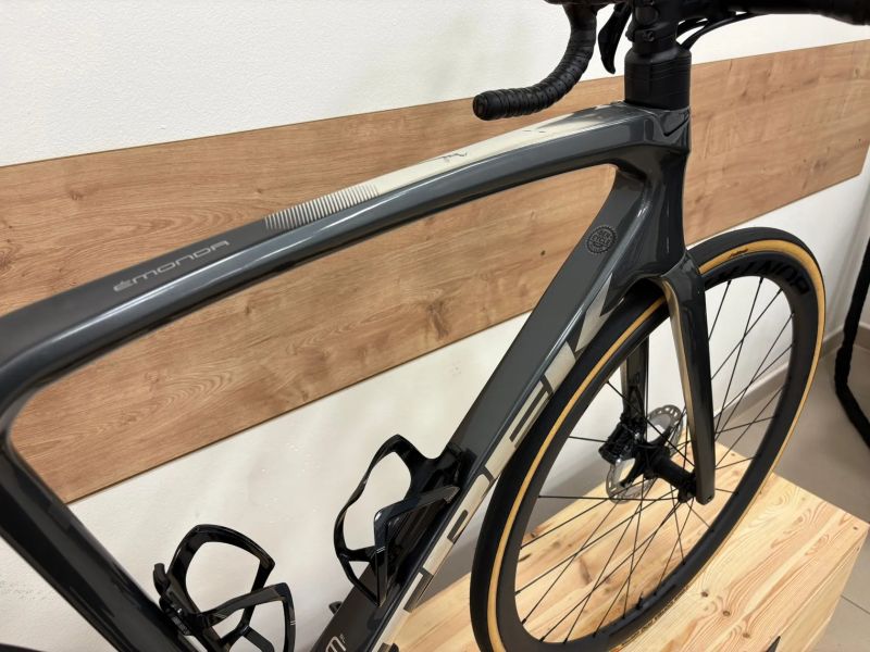 Trek Emonda pro karbonová kola bontrager