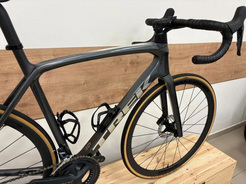 Trek Emonda pro karbonová kola bontrager