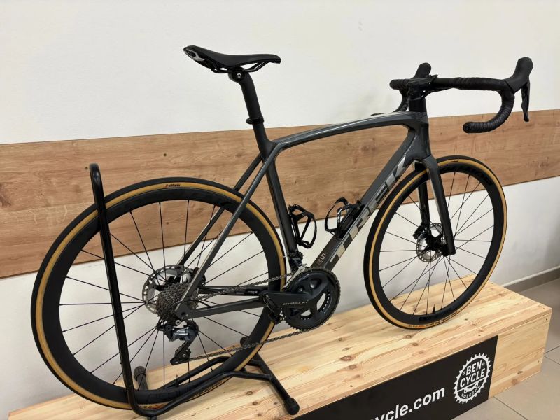 Trek Emonda pro karbonová kola bontrager