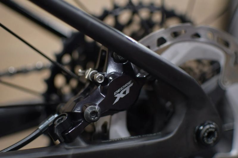 TREK Supercaliber, kola Bontrager KOVEE XXX, vše karbon, velikost L