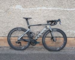 Canyon AEROAD CF SLX 8 AXS Speed