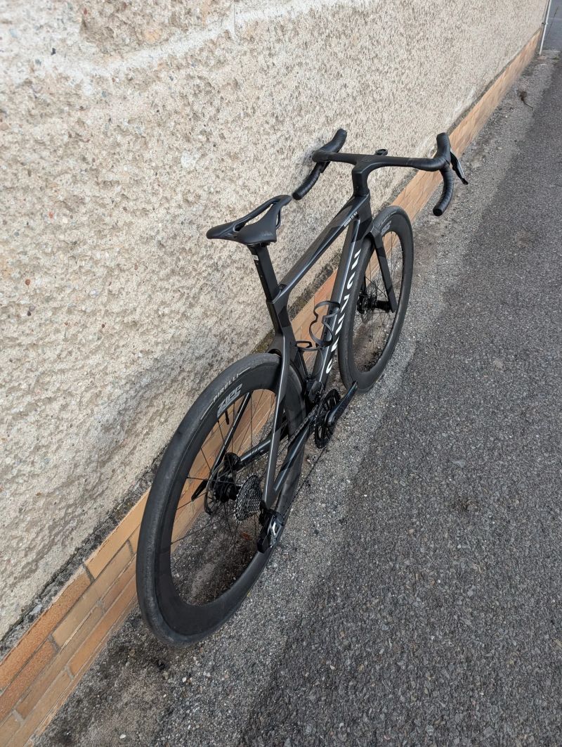 Canyon AEROAD CF SLX 8 AXS Speed
