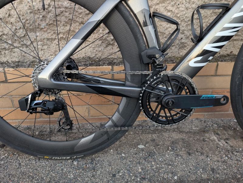 Canyon AEROAD CF SLX 8 AXS Speed