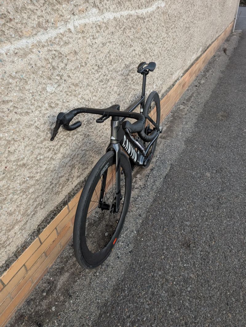 Canyon AEROAD CF SLX 8 AXS Speed