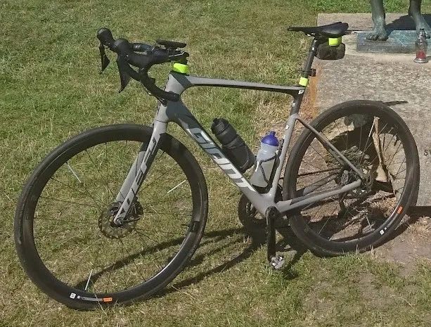 Giant Defy Advanced 2 M/L