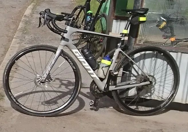 Giant Defy Advanced 2 M/L