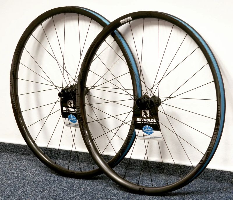 Prodám nová zapletená kola Reynolds TR 249 - Pův MOC 33.000,-