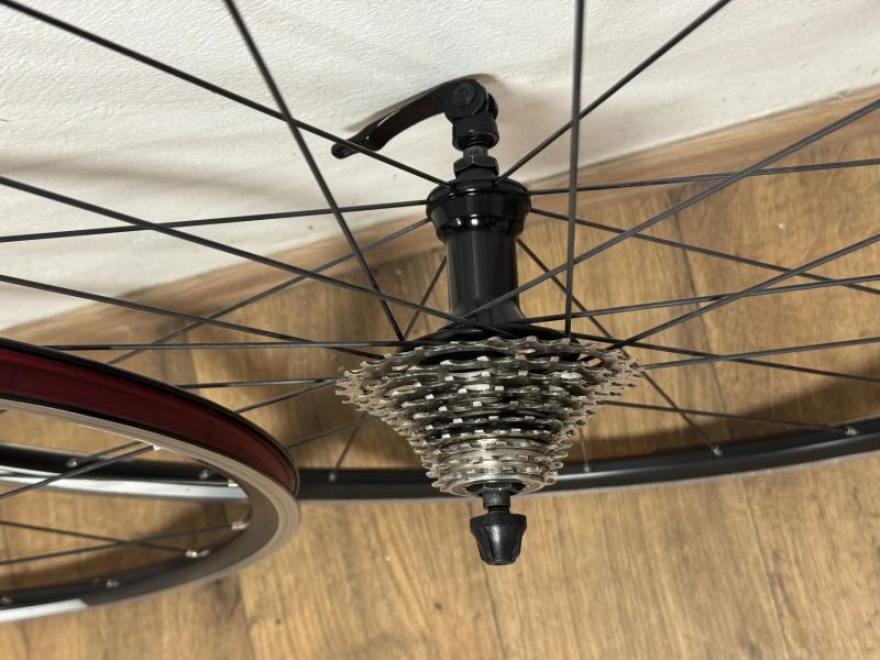 Pár kol Fulcrum + kazeta Shimano 105 10s