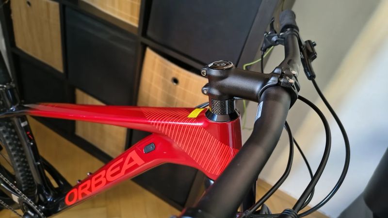 Orbea Alma carbon Red Black / vel.S / Shimano SLX 1x12