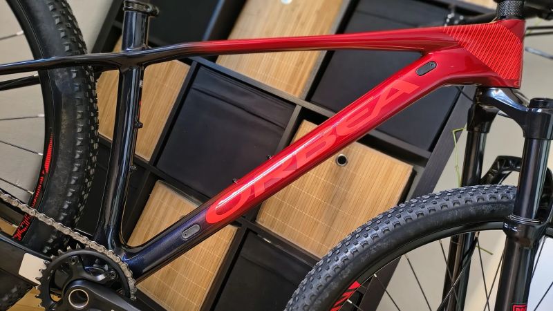 Orbea Alma carbon Red Black / vel.S / Shimano SLX 1x12