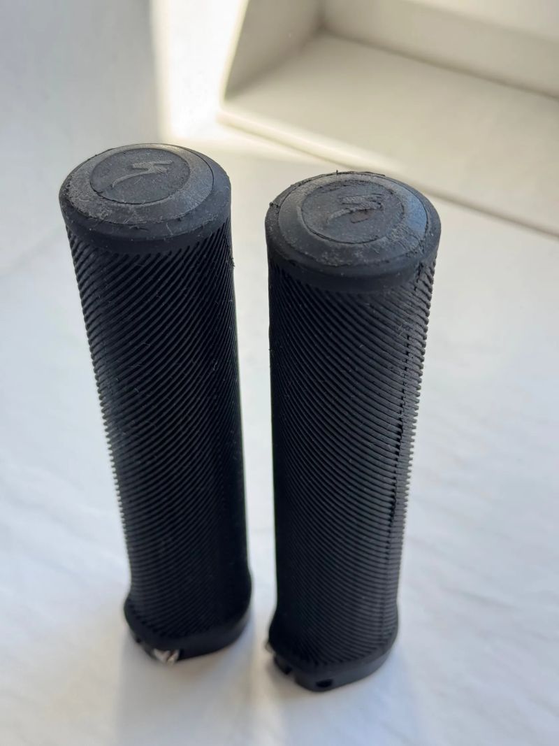 Gripy Specialized Lock-on pro MTB minimálně použité