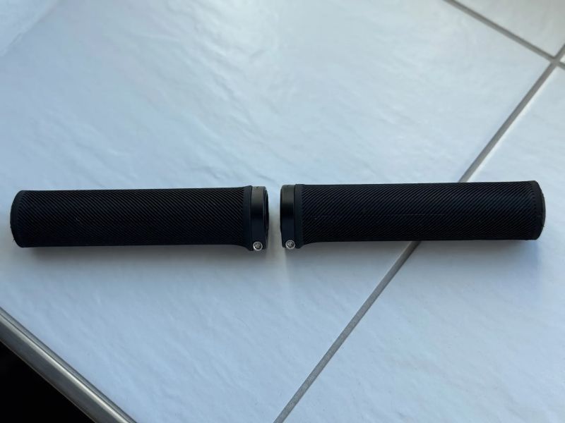 Gripy Specialized Lock-on pro MTB minimálně použité