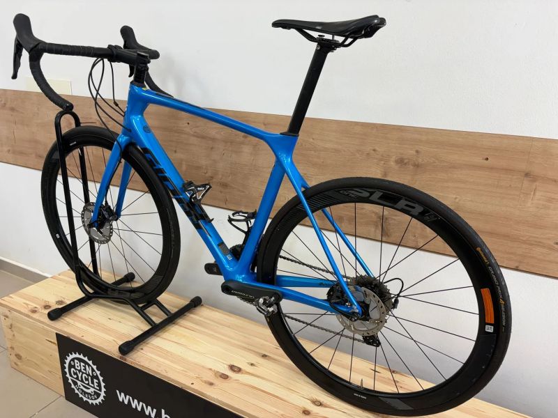 Giant TCR advanced 1 - karbonová kola slr 1